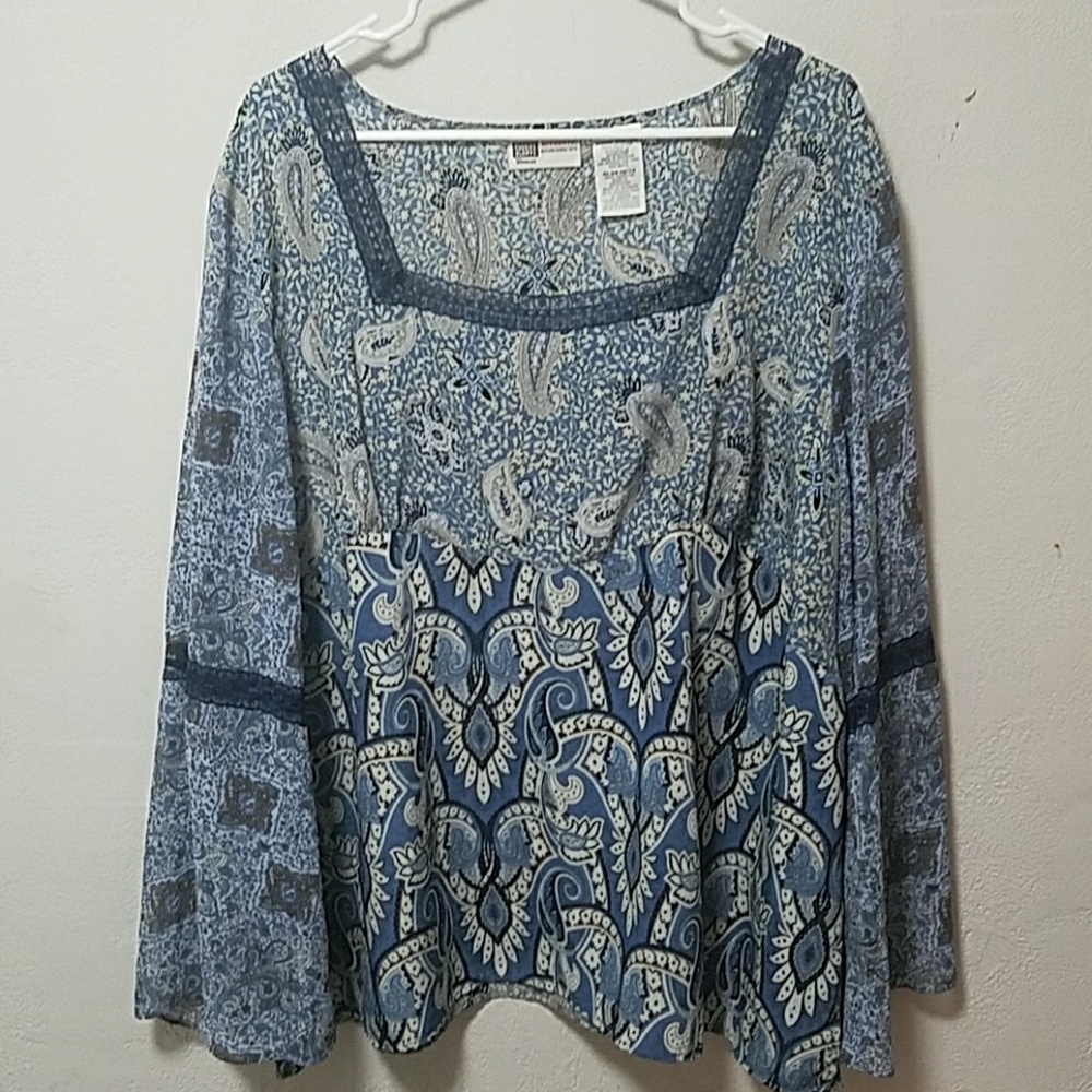 Paisley top